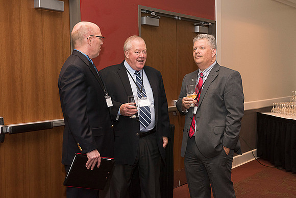 2019 PS&E Banquet 075 _ME47702 pre-dinner gathering