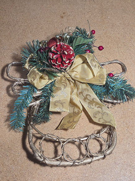 Angel wreath