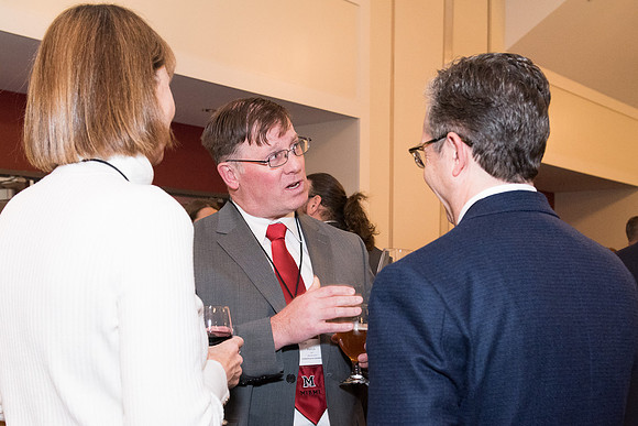2018 PS&E Banquet 019 _ME44920 pre-dinner gathering