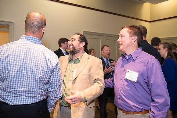 2017 PS&E Banquet 015 _ME30328 pre-dinner gathering