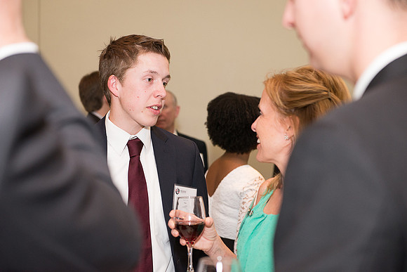 2017 PS&E Banquet 041 _ME30350 pre-dinner gathering