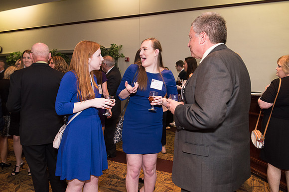 2016 PS&E Banquet 025 _ME44658 pre-dinner gathering