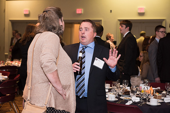 2016 PS&E Banquet 022 _ME44654 pre-dinner gathering