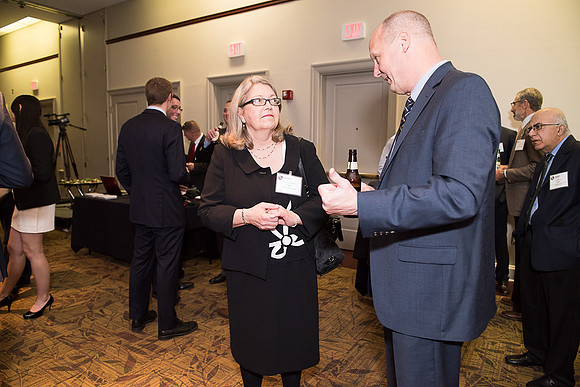 2016 PS&E Banquet 058 _ME44685 pre-dinner gathering