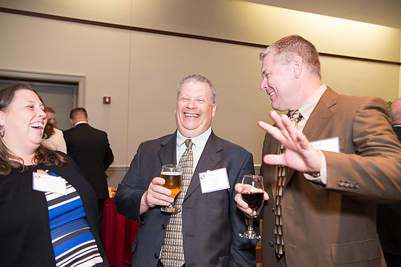 2017 PS&E Banquet 009 _ME30321 pre-dinner gathering