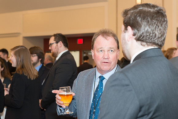 2018 PS&E Banquet 061 _ME38416 pre-dinner gathering