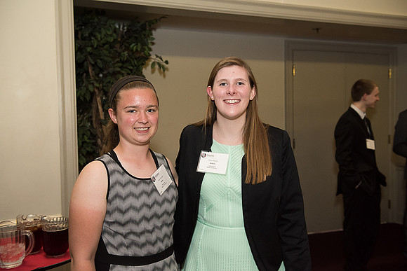 2017 PS&E Banquet 051 _ME44943 pre-dinner gathering