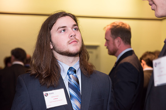 2016 PS&E Banquet 039 _ME44673 pre-dinner gathering