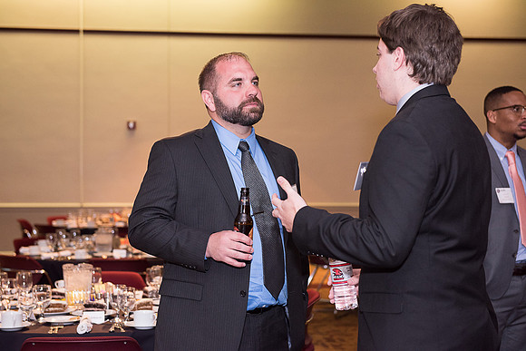 2016 PS&E Banquet 016 _ME44647 pre-dinner gathering