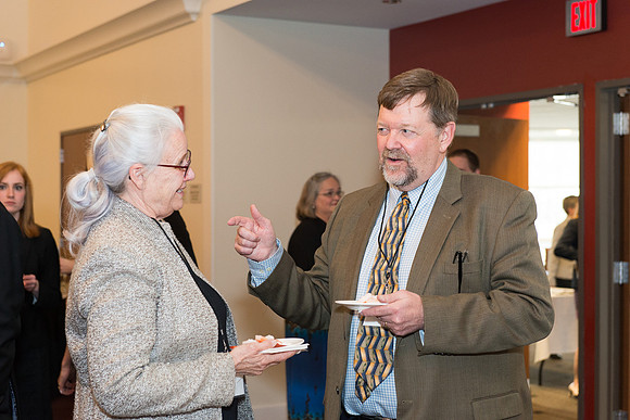 2018 PS&E Banquet 034 _ME38401 pre-dinner gathering