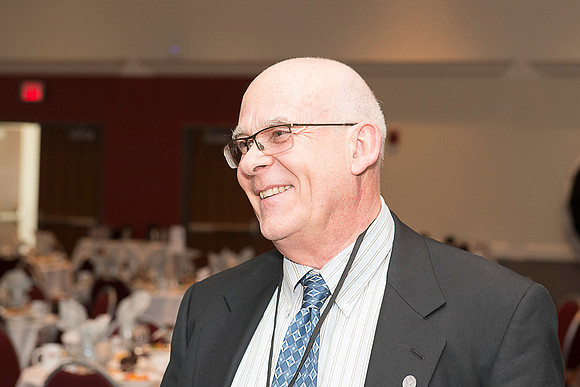 2019 PS&E Banquet 025 _ME37842 pre-dinner gathering