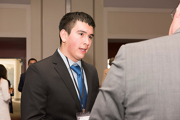 2019 PS&E Banquet 018 _ME47647 pre-dinner gathering