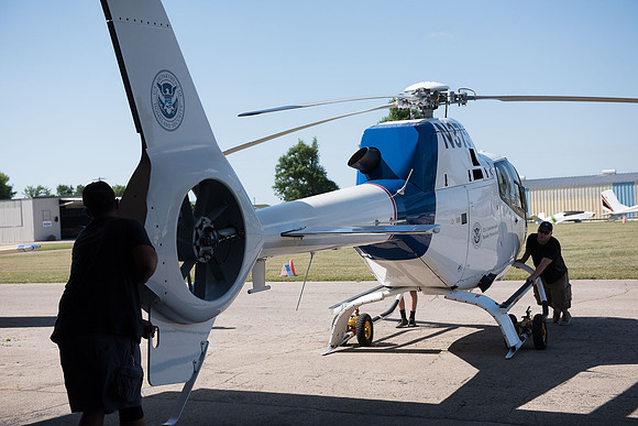 04 AirVenture 2016 CBP 005 _ME46660