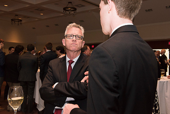 2019 PS&E Banquet 038 _ME47662 pre-dinner gathering