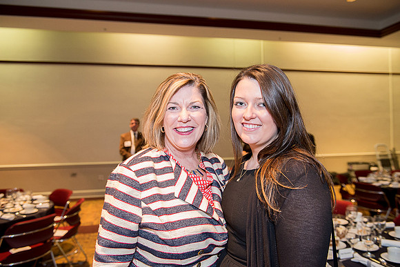 2016 PS&E Banquet 071 _ME33490 pre-dinner gathering