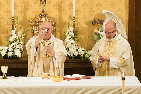 2016-08-20 Mass 031 _ME48558 150th Anniversary, Biship Binzer, Father Don, Mass, St. Bernard