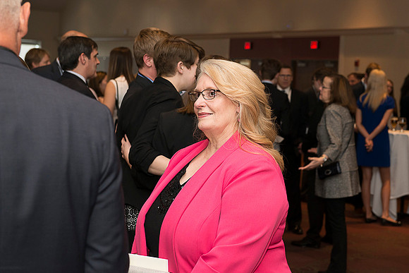 2019 PS&E Banquet 051 _ME37854 pre-dinner gathering