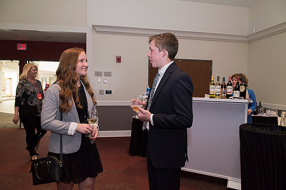 2019 PS&E Banquet 044 _ME47669 pre-dinner gathering