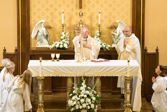 2016-08-20 Mass 020 _ME48537 150th Anniversary, Biship Binzer, Father Don, Mass, St. Bernard