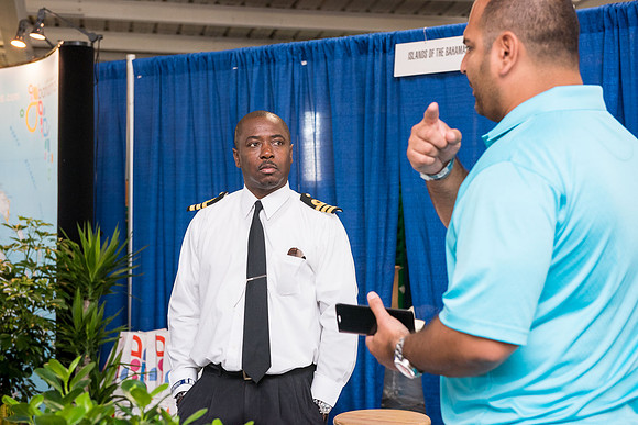 01 AirVenture 2016 Bahamas 021 _ME47666
