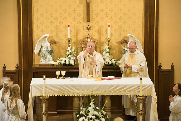 2016-08-20 Mass 030 _ME48558 150th Anniversary, Biship Binzer, Father Don, Mass, St. Bernard