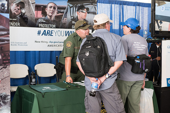 04 AirVenture 2016 CBP 032 _ME46860