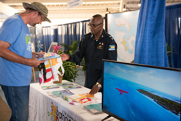 01 AirVenture 2016 Bahamas 006 _ME47014