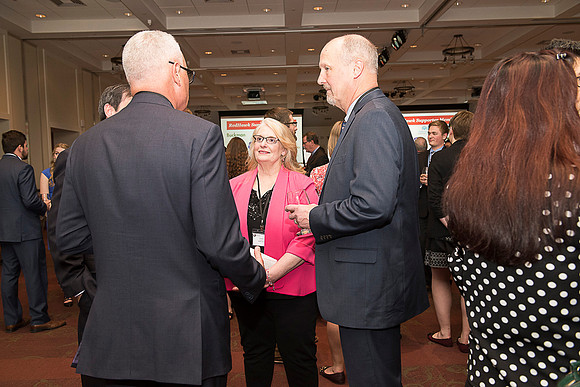 2019 PS&E Banquet 091 _ME47721 pre-dinner gathering