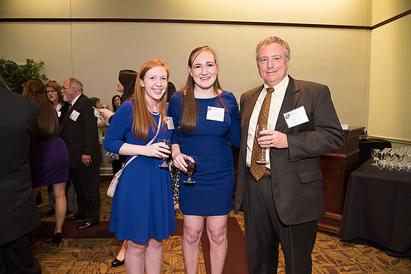 2016 PS&E Banquet 027 _ME44660 pre-dinner gathering