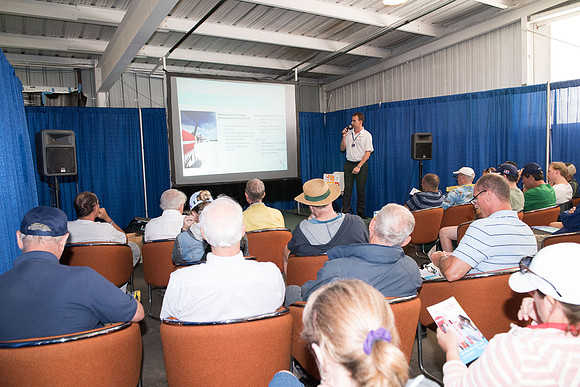 01 AirVenture 2016 Bahamas 030 _ME47680
