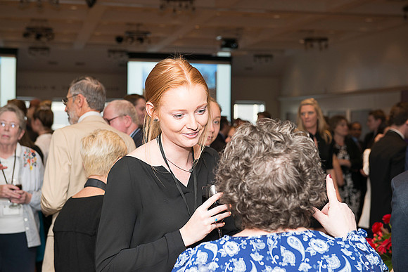 2019 PS&E Banquet 092 _ME37874 pre-dinner gathering
