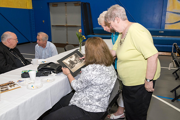 2016-08-20 Mass 081 _ME48589 150th Anniversary, Biship Binzer, Father Don, Mass, St. Bernard