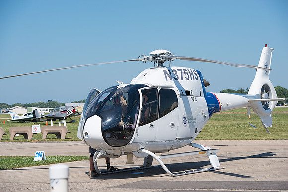 04 AirVenture 2016 CBP 001 _ME35245