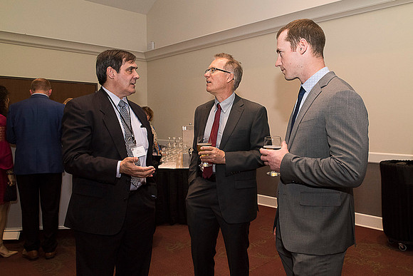 2019 PS&E Banquet 032 _ME47657 pre-dinner gathering