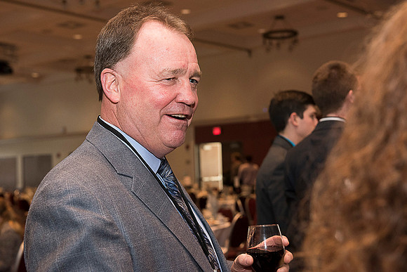 2019 PS&E Banquet 042 _ME47668 pre-dinner gathering